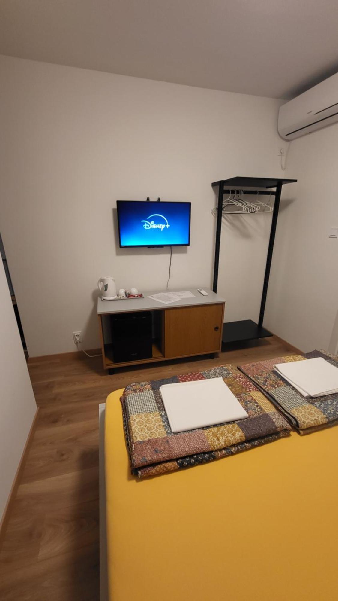 Apartments & Rooms Fam Ribaric Banjol Oda fotoğraf